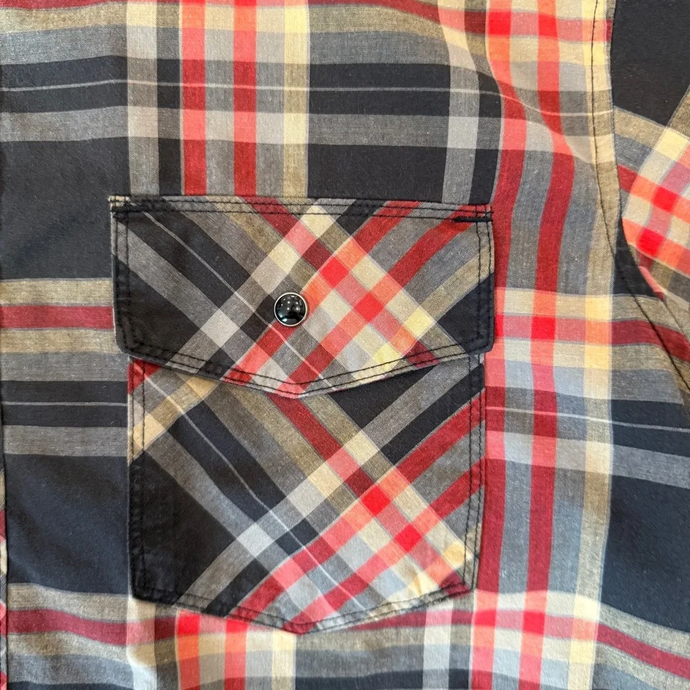The North Face Men’s Plaid Western Short Sleeve Button-Up – Black Red Cream